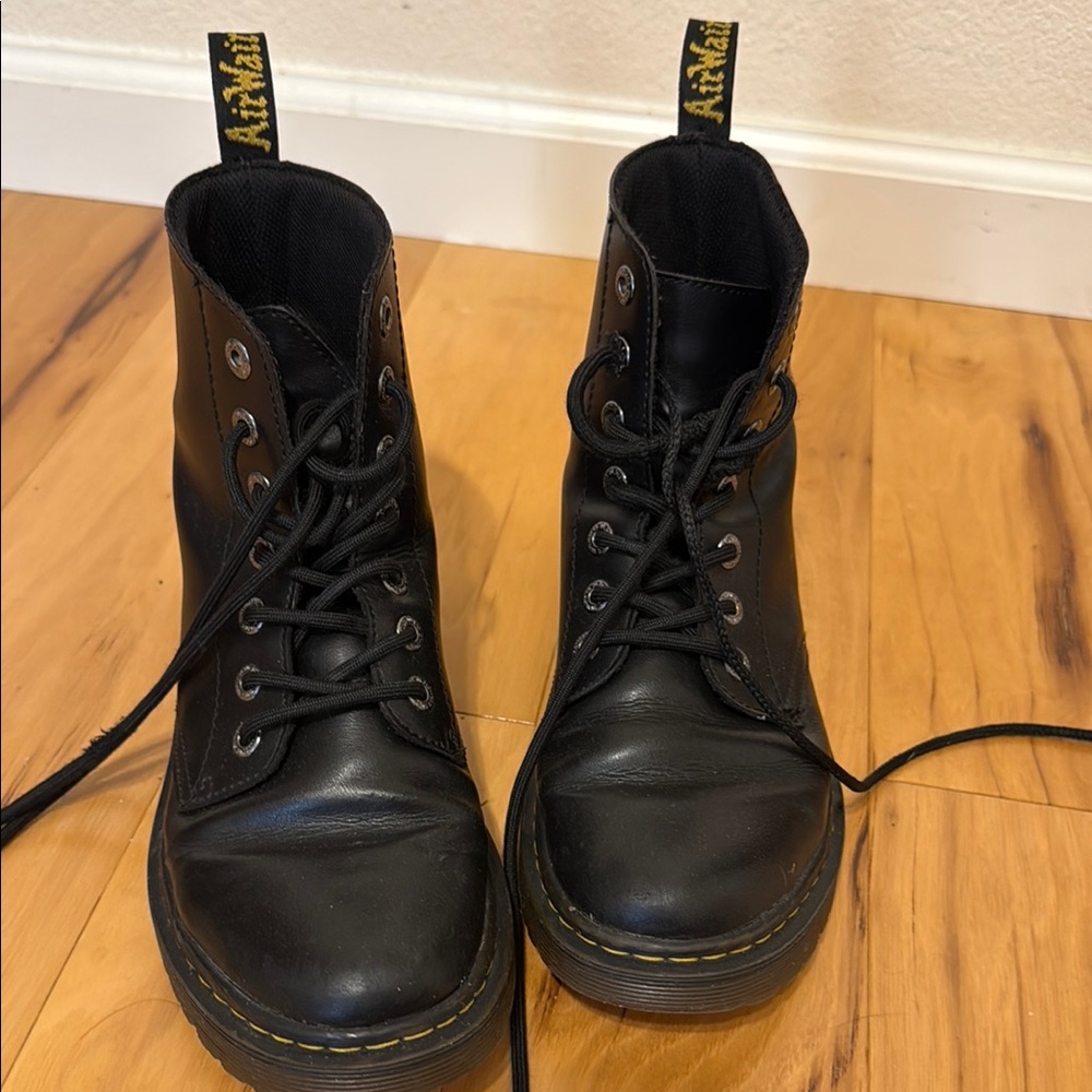 Black Leather Dr Martin Lace-Up Boots